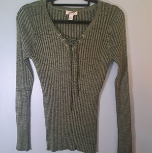 Arizona jeans women's olive green lace up top. Size L.